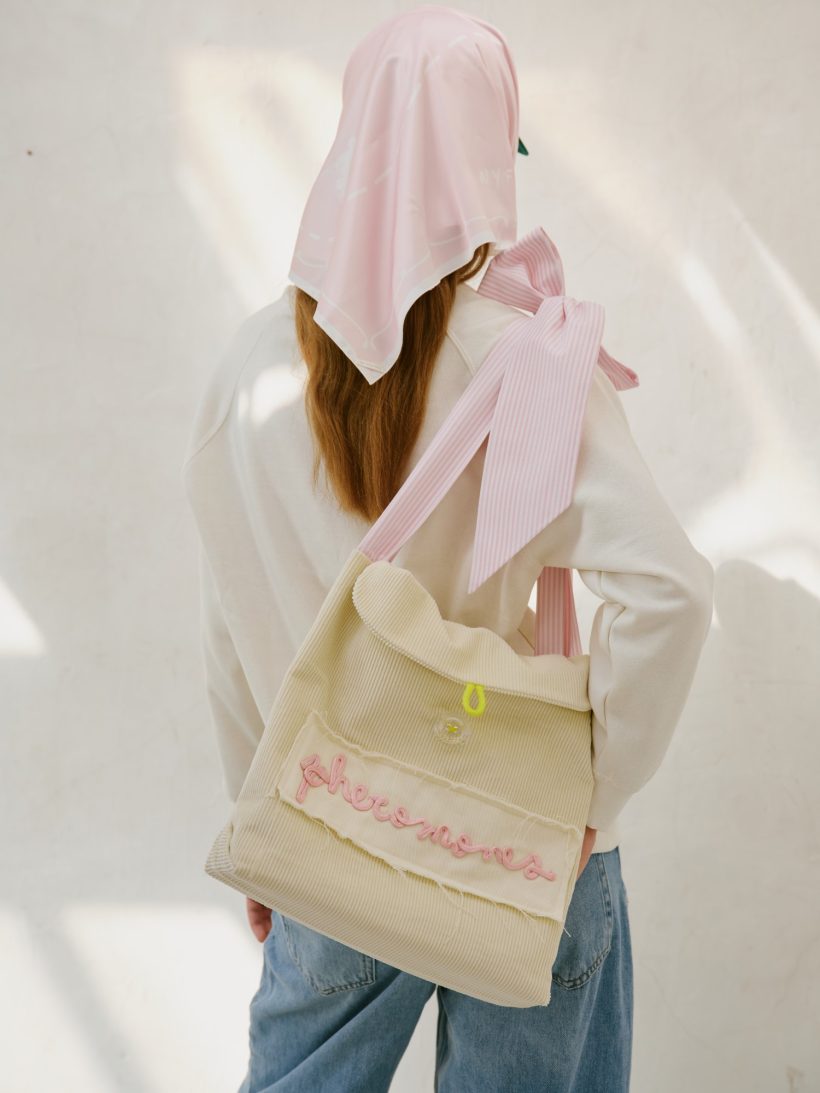 Scarf back bag