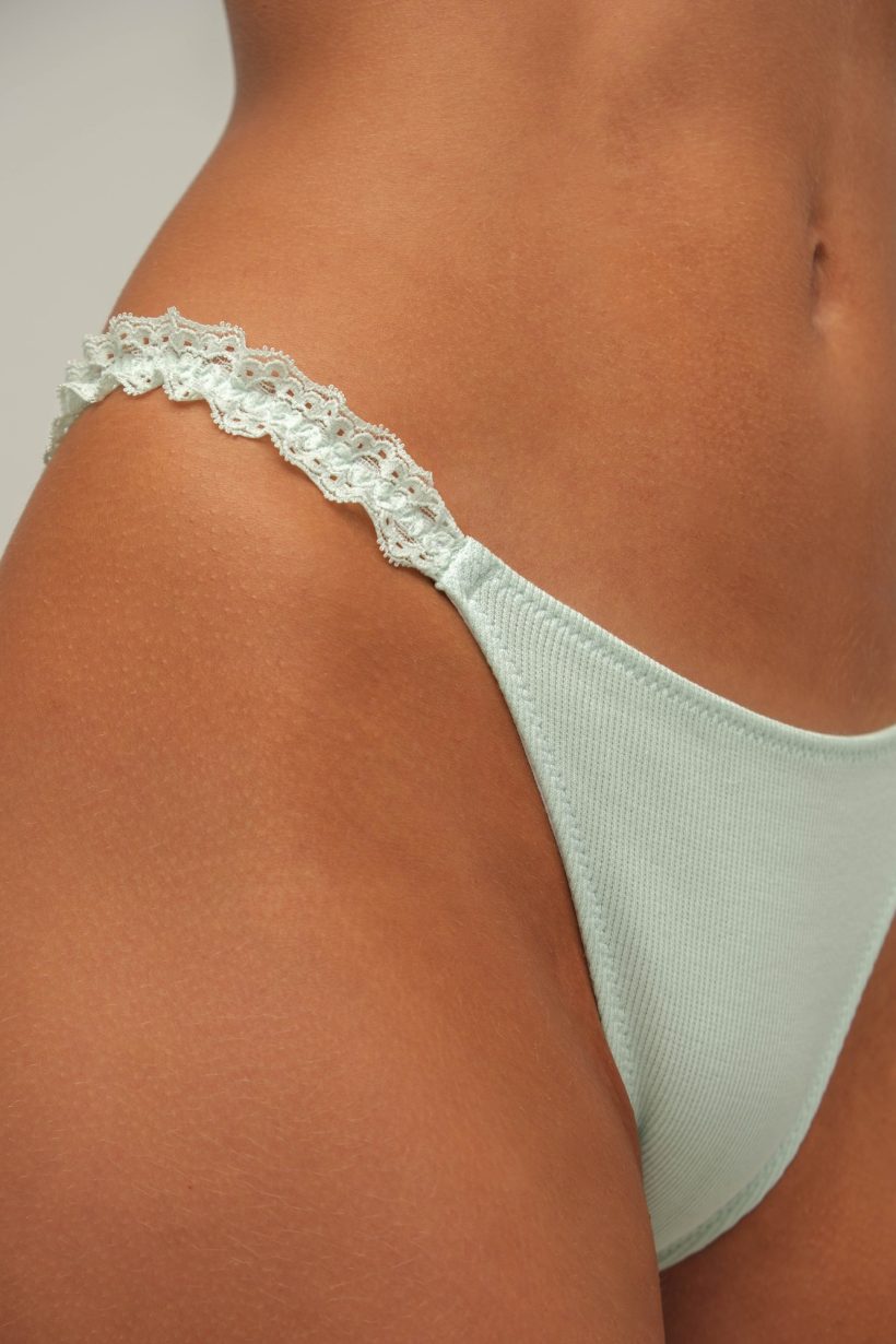 Lime Ruffle side macro