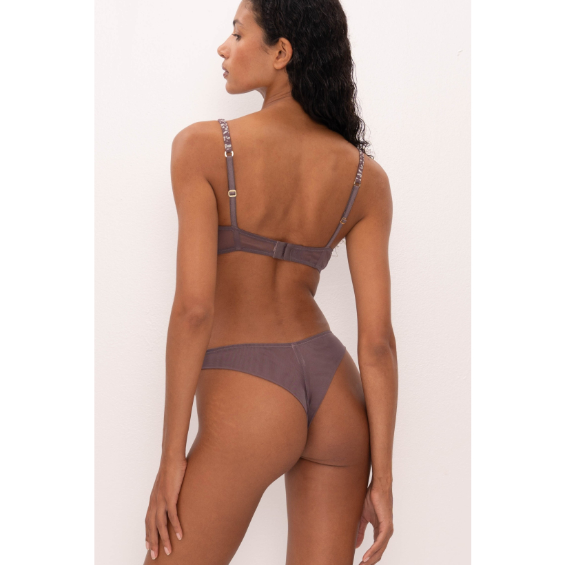 Taupe Tanga side